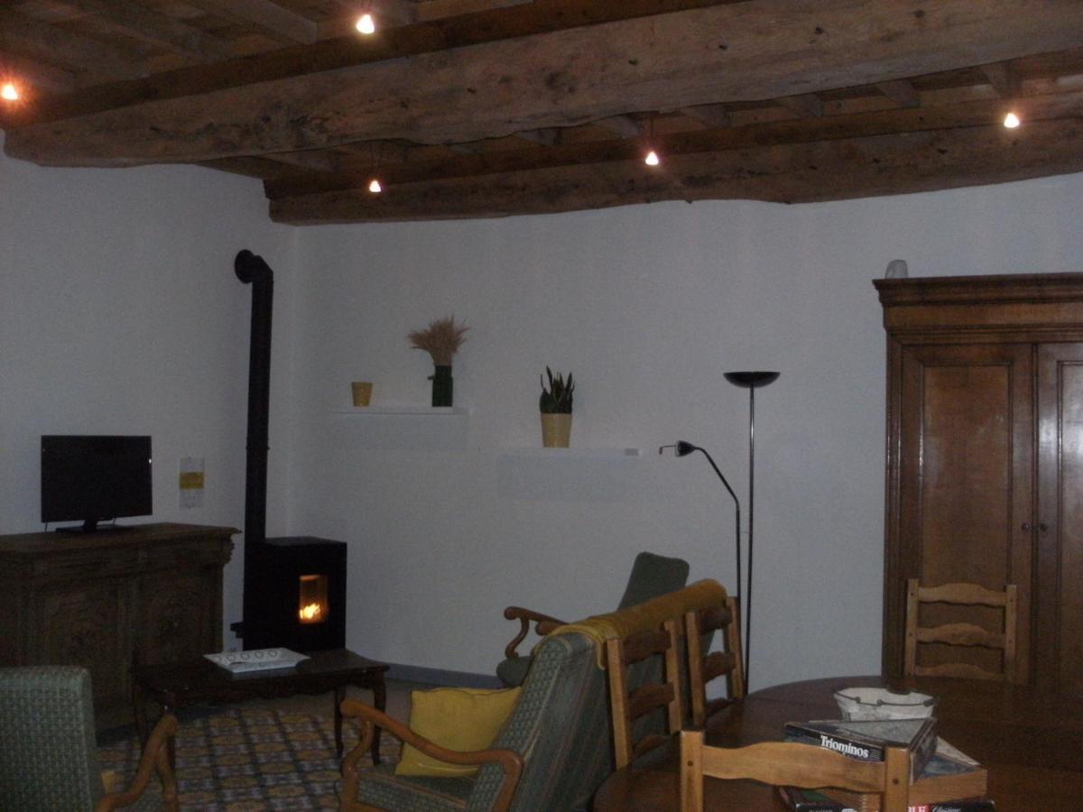 فندق Grange Dans Ancien Corps De Ferme Bellengreville  المظهر الخارجي الصورة